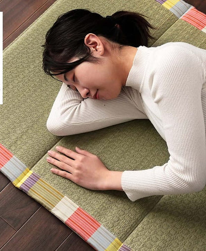 Foldable Yoga Tatami 70×180 cm — lifestyle